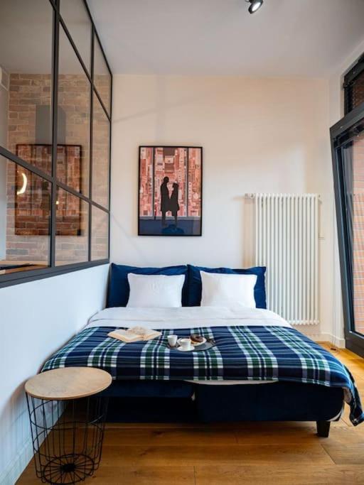 Chic Apartment In Historic Koneser Area Warsawa Bagian luar foto